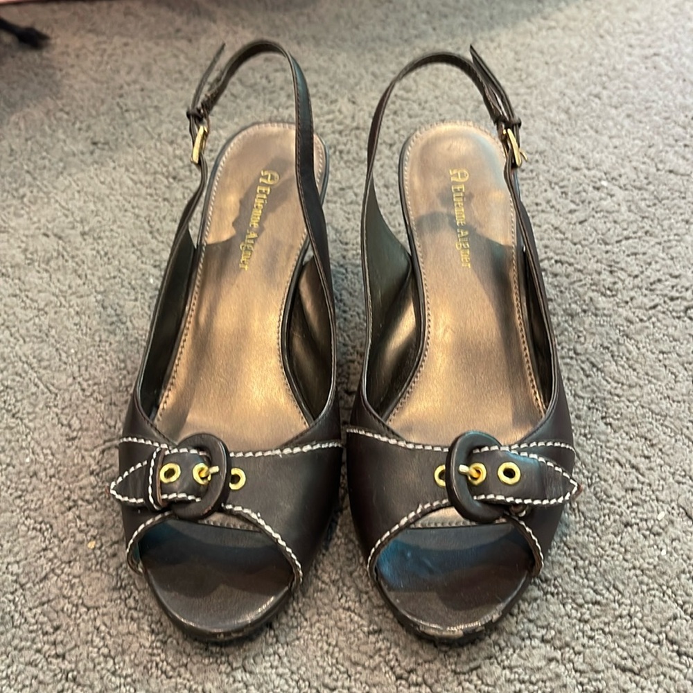 entienne aigner buckle heels 🤍
